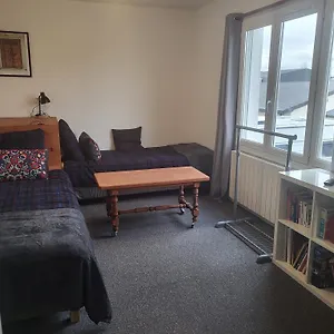 https://apt-studio-5min-aeroport-dorly-2-lits.fr-paris.fr